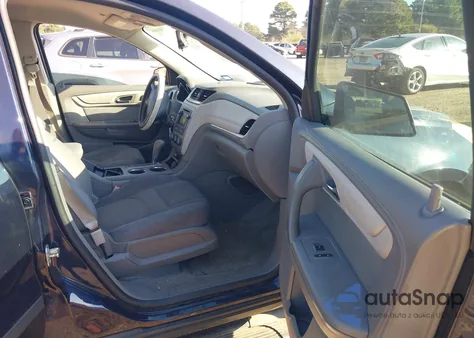 2015 Chevrolet Traverse Ls z USA, uszkodzony, nr VIN 1GNKRFEDXFJ275799